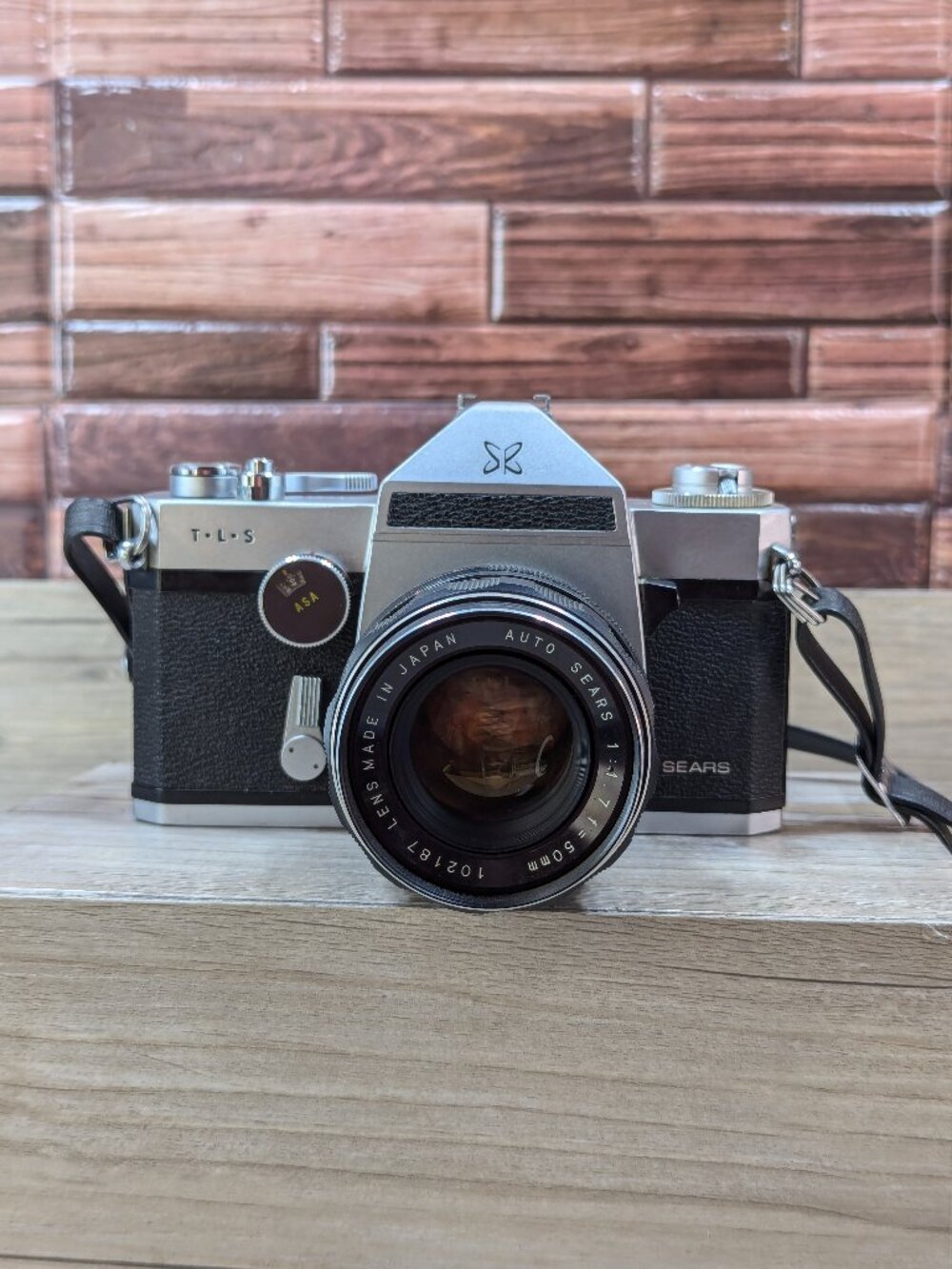 35mm SLR Film Camera Sears TLS Model 444 73231 with 1:1.7 = 50mm Lens 102187